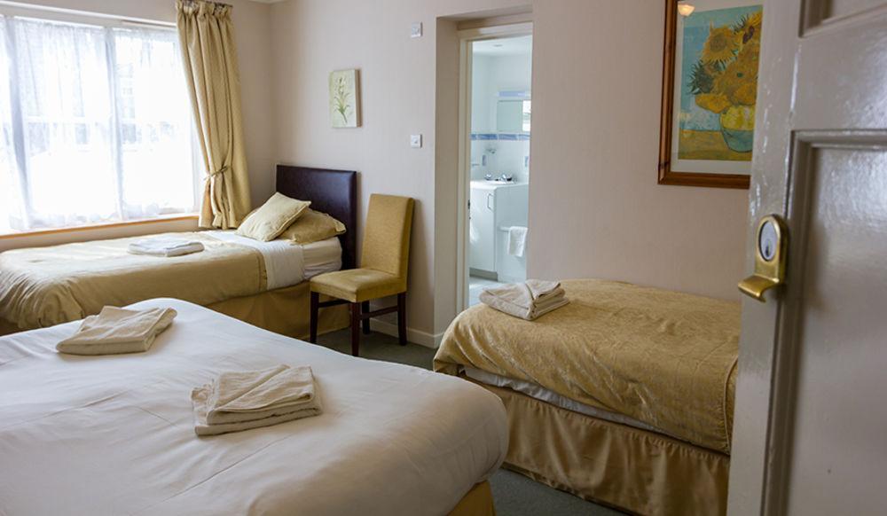 Newport Quay Bed and Breakfast Exteriör bild